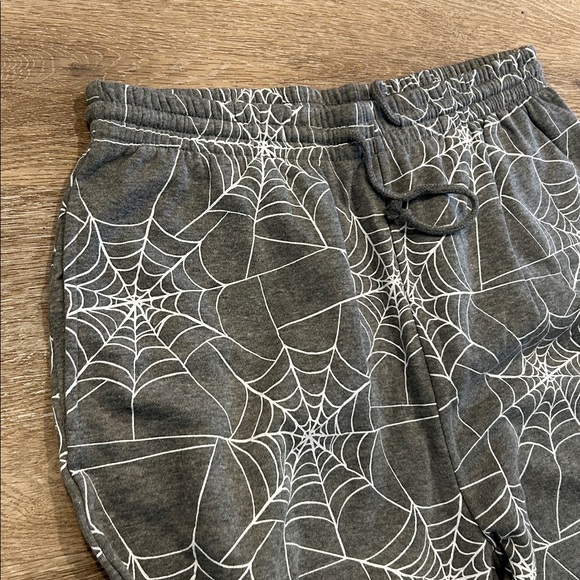 Gray Spiderweb Ladies Fleece Set - Picture 5 of 7